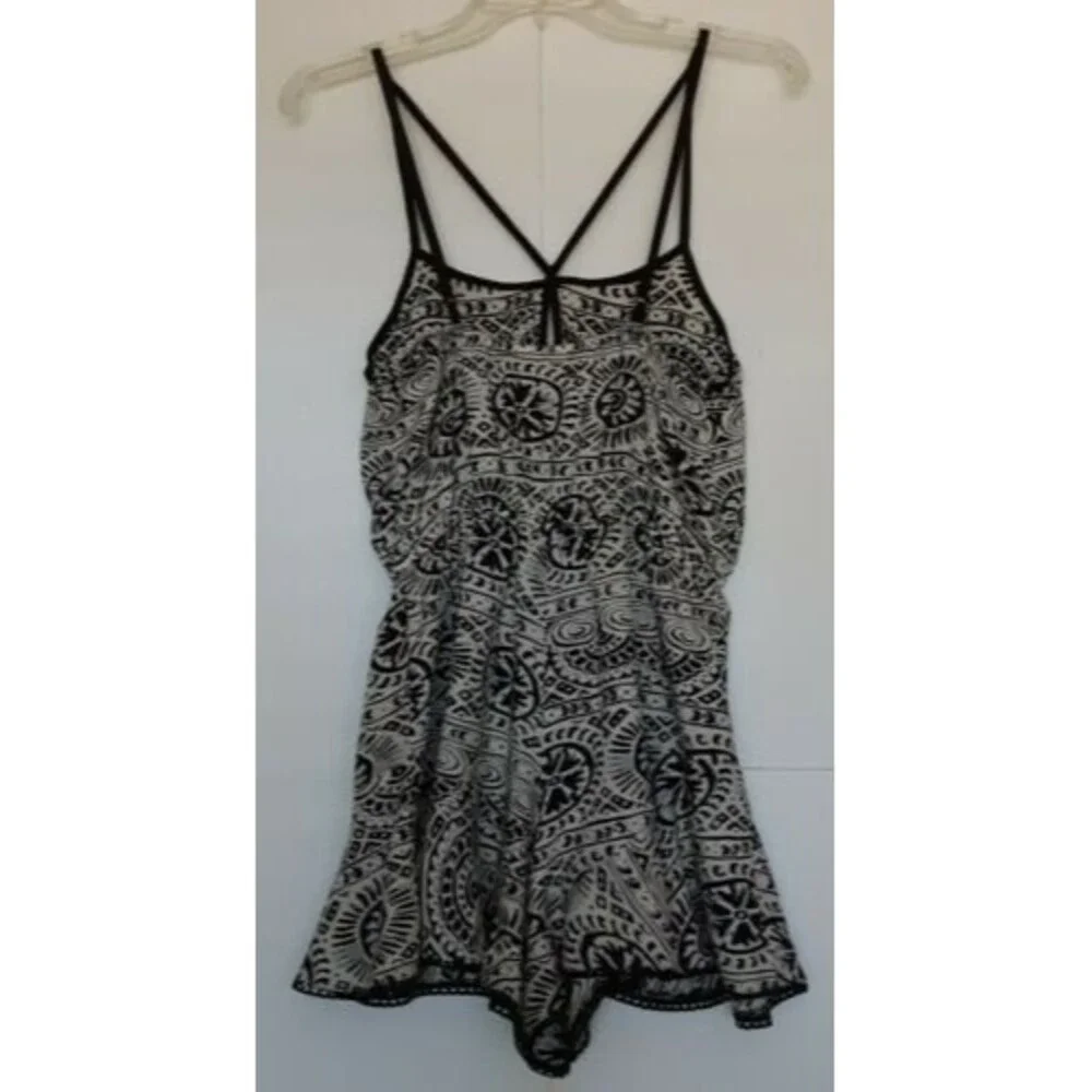 ANGIE Beige/Black Sleeveless Summer Strappy Shorts Romper 100% Rayon Size S